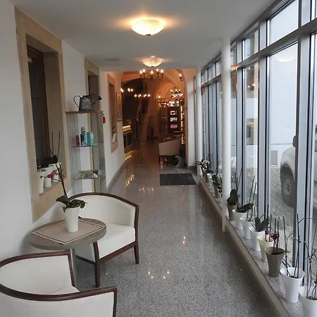 Kiska ゲストハウス レヴォチャ